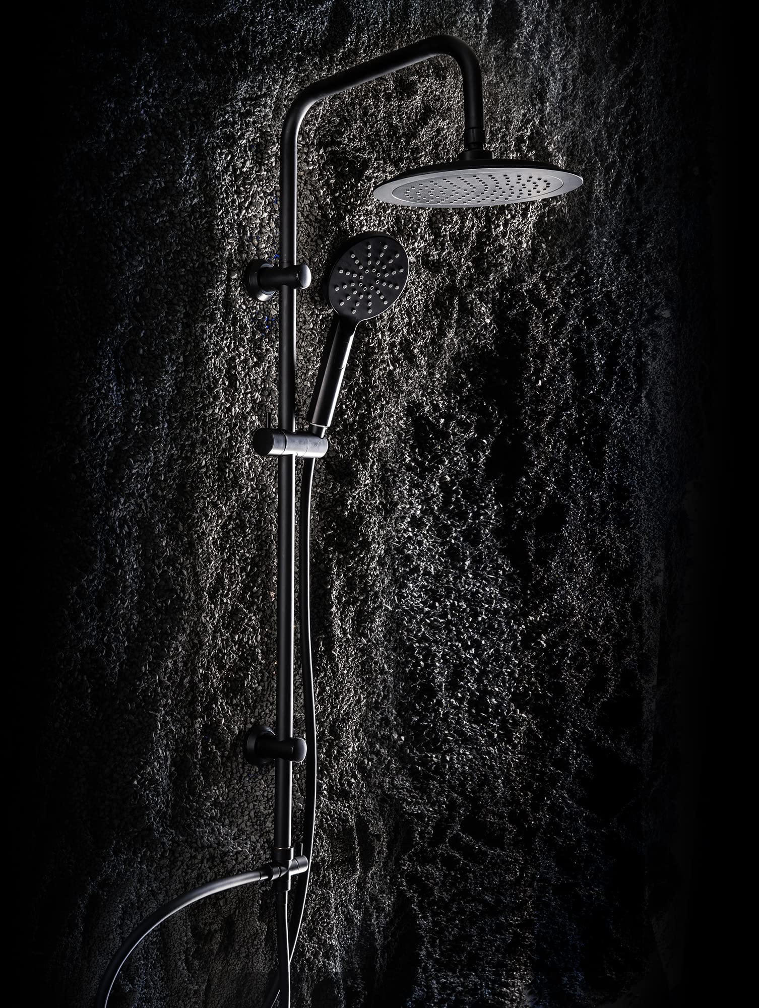 calmwaters-honest-2-duschsystem-schwarz-matt-3-strahlarten image 1