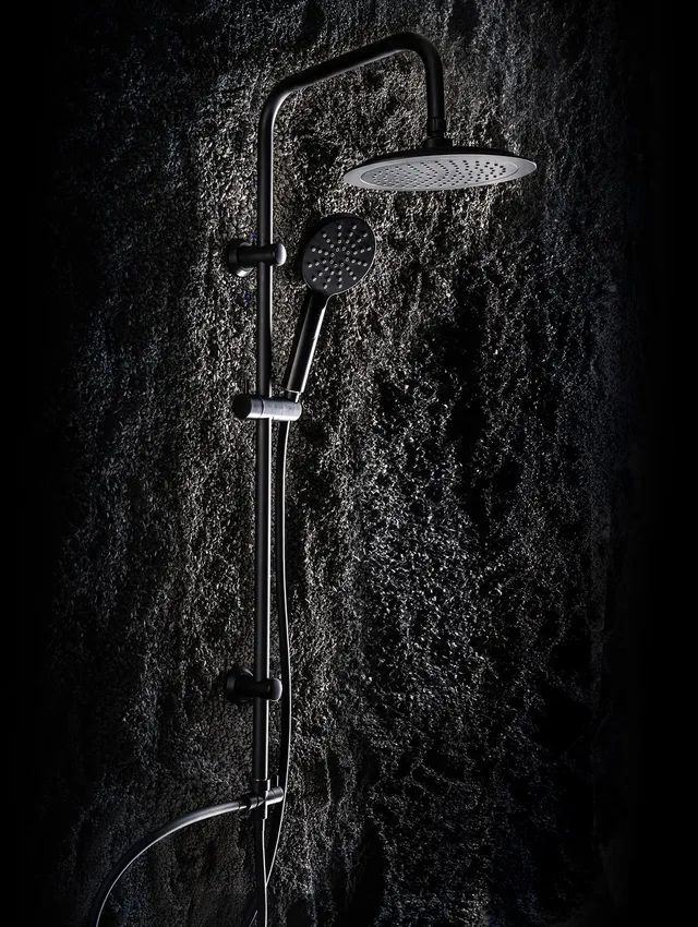 calmwaters-honest-2-duschsystem-schwarz-matt-3-strahlarten image 1